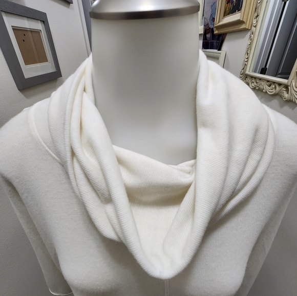 Top - Picture 10 of 11